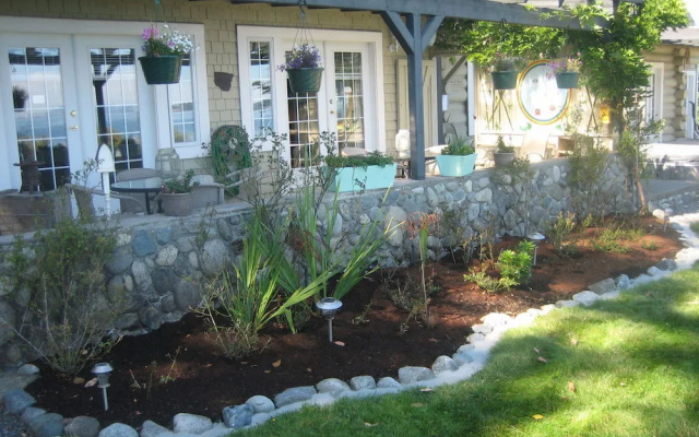 Weirs Beach Lodge Victoria
