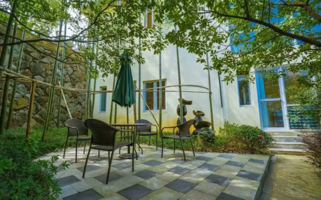 Yiyun Botique Inn Water Front Villa