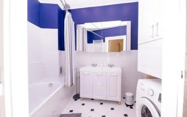 Gellert Terrace Apartment Near Spa