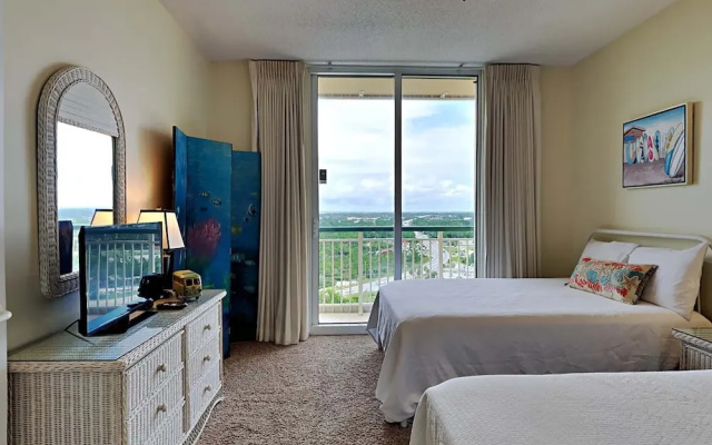 Beach Colony East by Southern Vacation Rentals