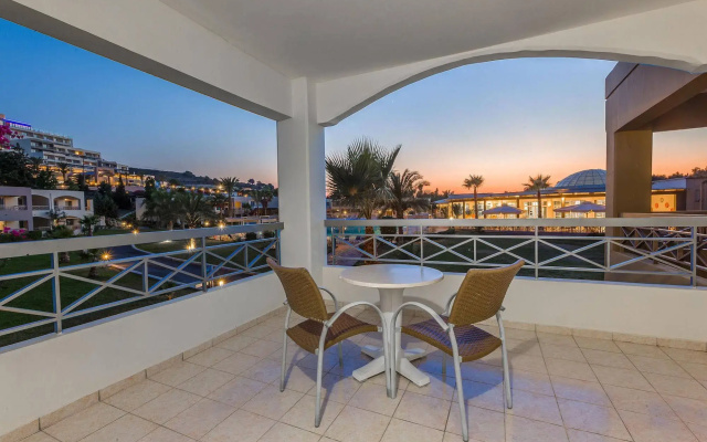Kipriotis Maris Suites - All Inclusive