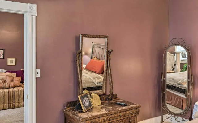 Pet-friendly Apt: 2 Blocks to Riverside Park!