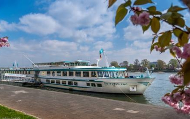 Regis Hotelschiff Düsseldorf 3*