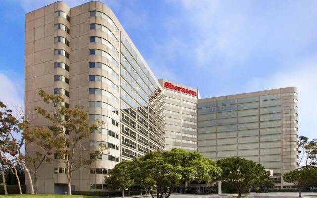 Отель Sheraton Gateway Los Angeles США, Лос-Анджелес - отзывы, цены и фото номеров - забронировать отель Sheraton Gateway Los Angeles онлайн вид на фасад