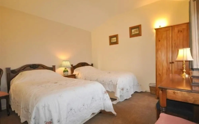 Follis Cottage