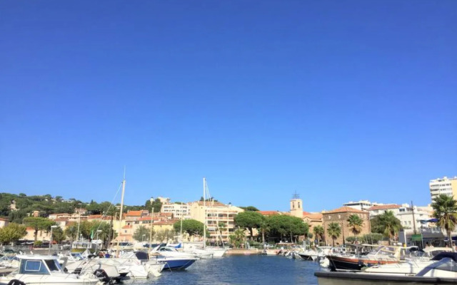 Les Pins Dores 14618
