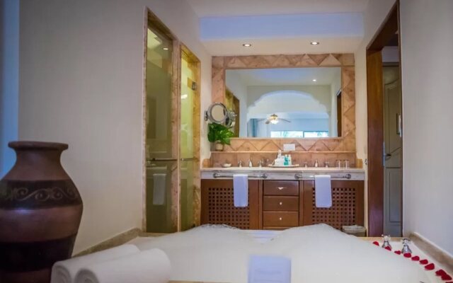 Excellence Riviera Cancun Adults Only All Inclusive In Puerto Morelos Mexico From 415 Photos Reviews Zenhotels Com