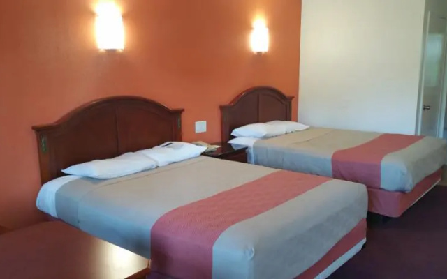 Travelodge Anaheim Buena Park