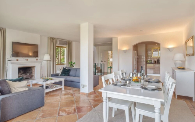 Agrupadas Las Brisas by SB