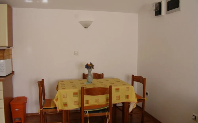 Urban apartment Ljiljana