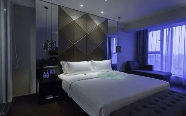 Shangzhong Hotel Apartment (Xi'an Keji Road Subway Station)
