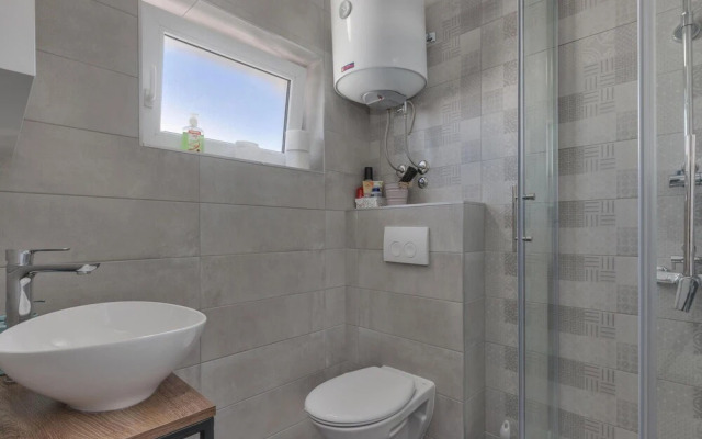 Amazing Apartment in Dramalj With Wifi and 1 Bedrooms