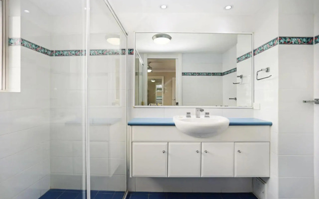 Aquarius Apartment 4