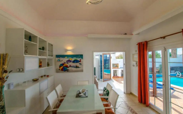 Villa Alegranza - LH190 By Villas Now Ltd