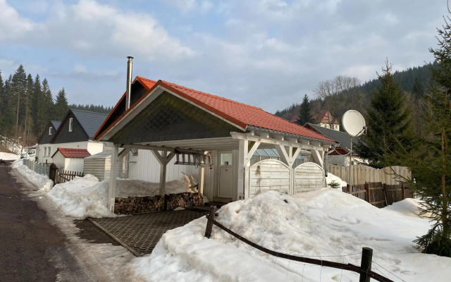 Detached Holiday Home With Fenced Garden
