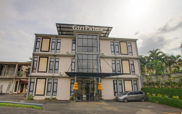 Capital O 90070 Giri Palma Hotel & Villas