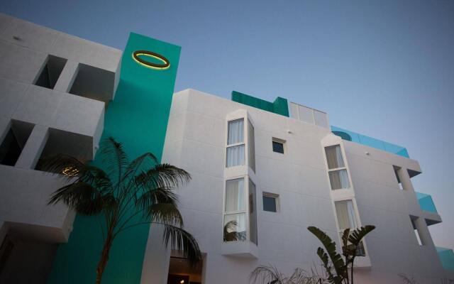 Отель Dorado Ibiza Suites - Adults Only Испания, Сант Джордин де Сес Салинес - отзывы, цены и фото номеров - забронировать отель Dorado Ibiza Suites - Adults Only онлайн вид на фасад