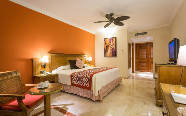 Grand Palladium Colonial Resort & Spa All Inclusive