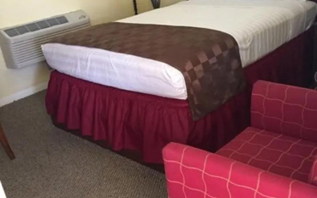 Europa Inn & Suites