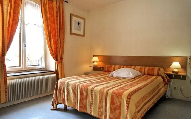 Hotel Du Pont