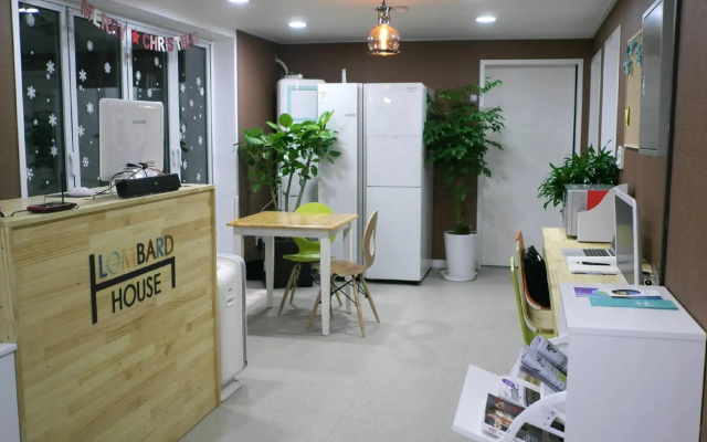 Lombard House - Hostel