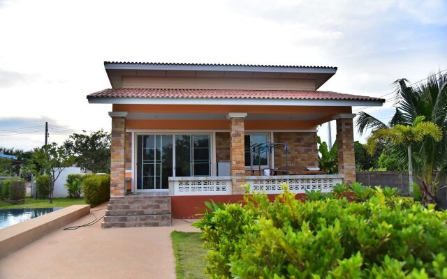 Отель Sansuk Resort вид на фасад