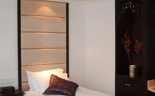 Rulai Xinling Inn