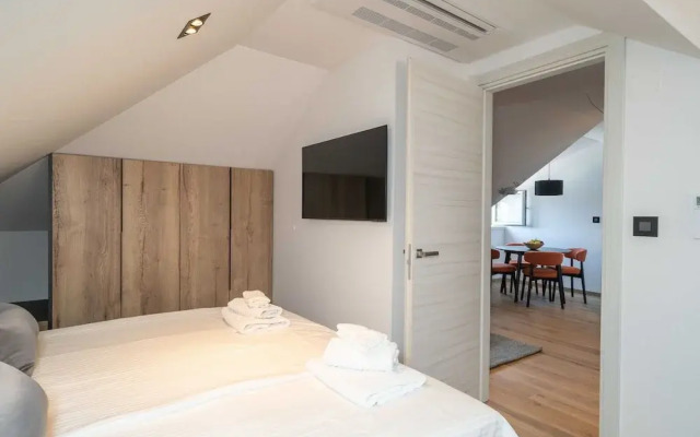 Apartments Villa Royale - One Bedroom Apartment With Sea View