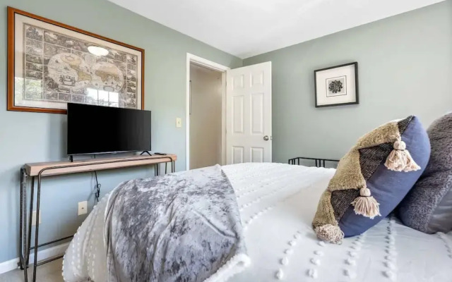 Maine Adventure 3BR Oasis Awaits!