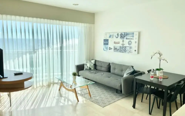 Amazing studio - with Balcony