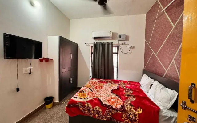 Hotel Gurudev Palace