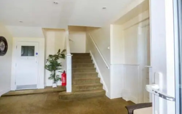 Flat 12