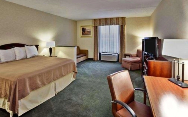 Quality Inn & Suites Somerset Downtown