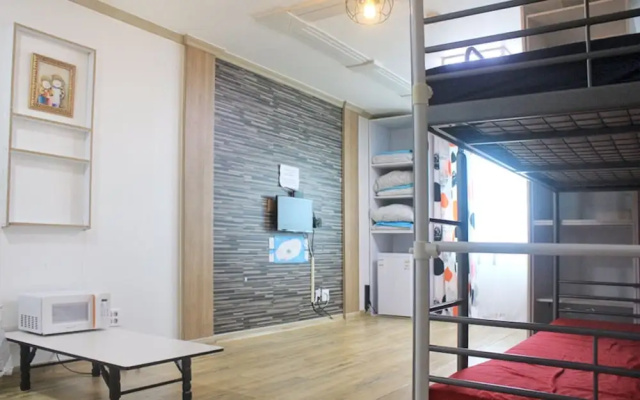 Jeju Baramuieondeok Guest House(제주 바언 게스트하우스)