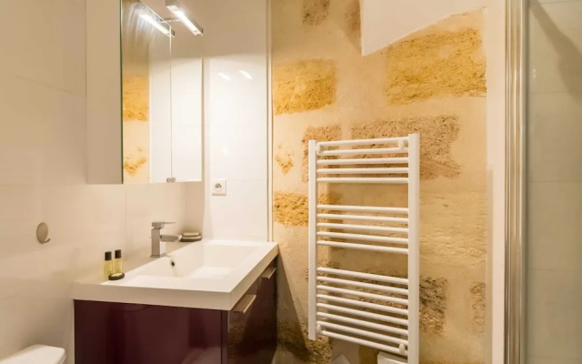 Beautiful Flat Near Grand Theatre for up to 4 Guests