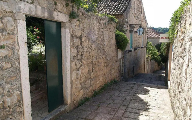 Apartment Milu - 80m from sea