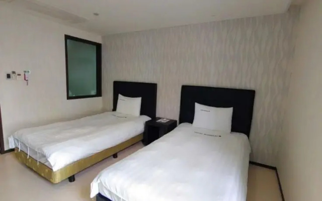Seogwipo Rhangju Hotel Pension