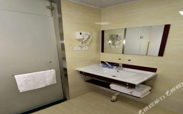 Xin'ganxian Qiche Themed Hostel