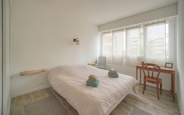 2 Chambres Balcon vue Jardin-carnot A2b266