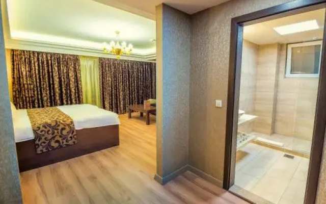 Mr. I Hotel