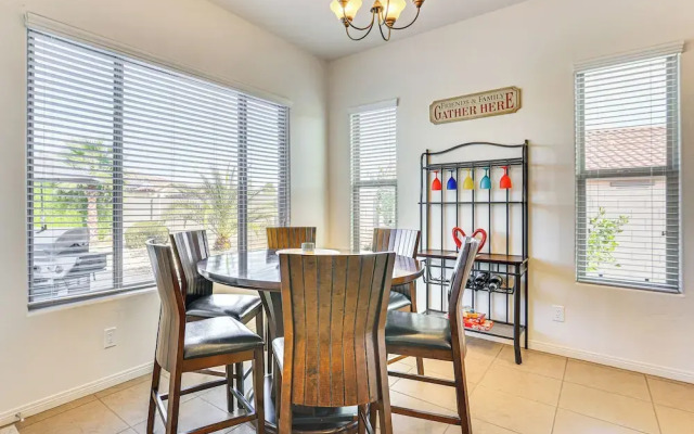 Outdoor Oasis in Goodyear: Stay & Play!
