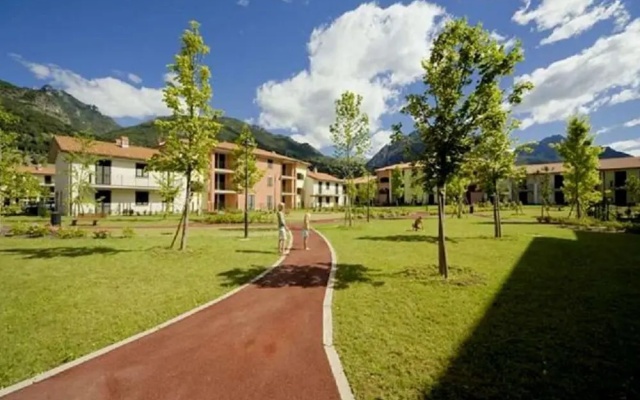 Modern Furnished Apartment With air Conditioning