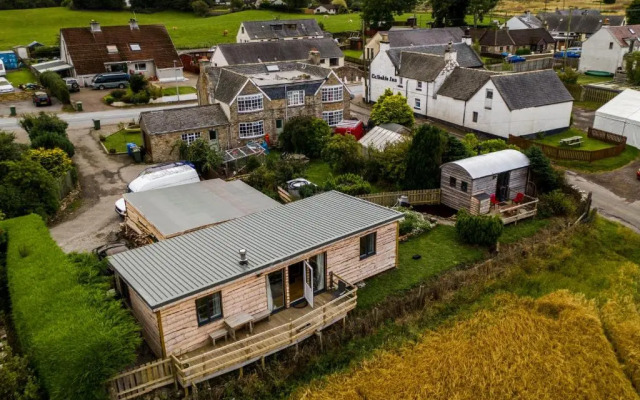 Culbokie Lodges