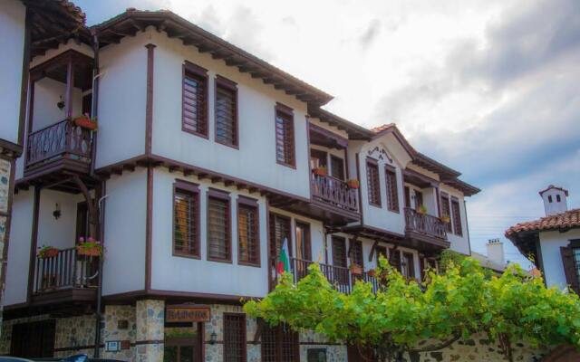 Отель Sivrieva House Ардино вид на фасад