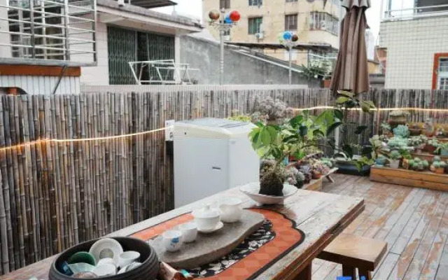 Liwu Homestay (Quanzhou Ancient City West Street)