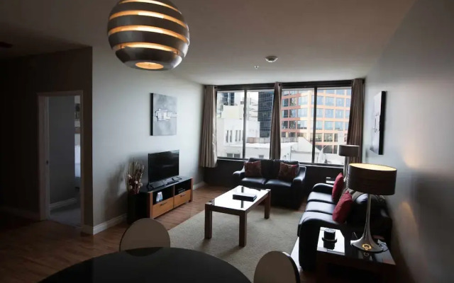 Obasa Suites @ The Hallmark