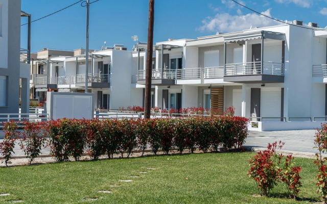Thalassa & Thalassa Prive Residential Complex