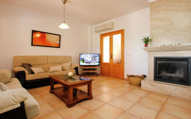 Villa in Mallorca With Private Pool
