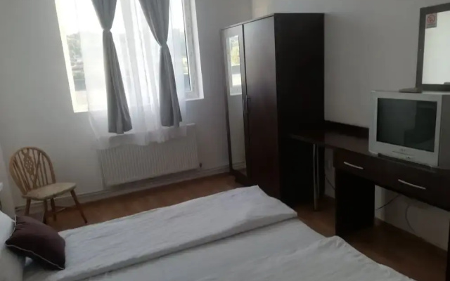Hostel Valcea