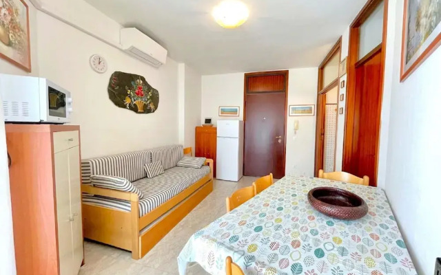 5-person Stay by the Beach